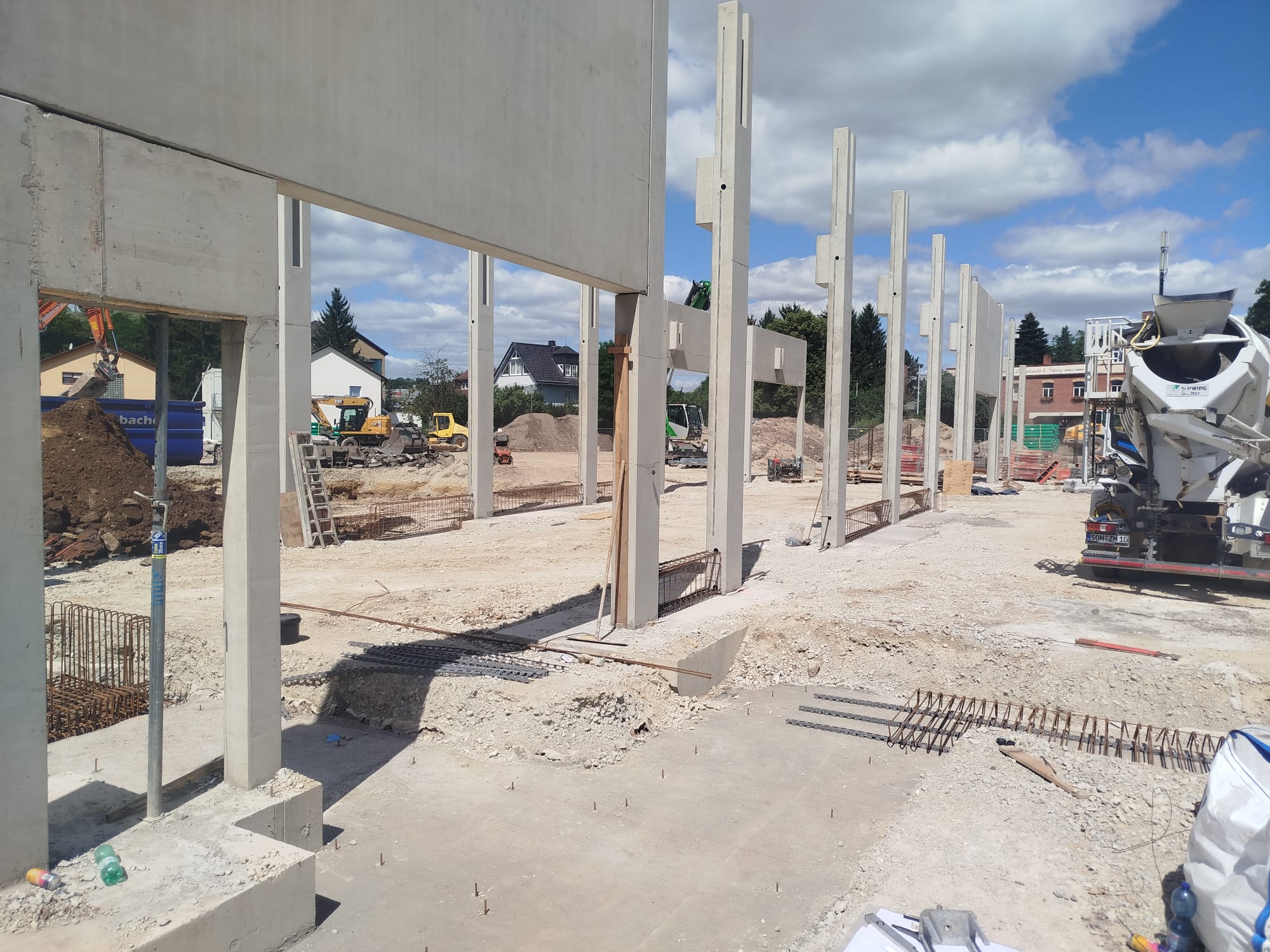 Edeka - výstavba nákupného centra Coburg, Nemecko maj-august 2026